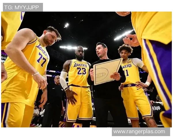 湖人主场迎战开拓者争夺季后赛席位精彩对决即将上演