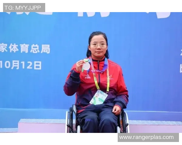 游泳名将的传奇人生与成就探秘：从池塘到奥运领奖台的奋斗历程