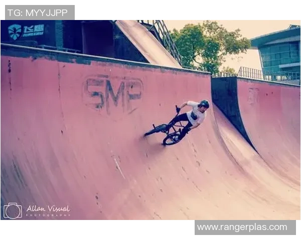 广州滑板队在极限运动嘉年华中的精彩节奏与表现点评分析