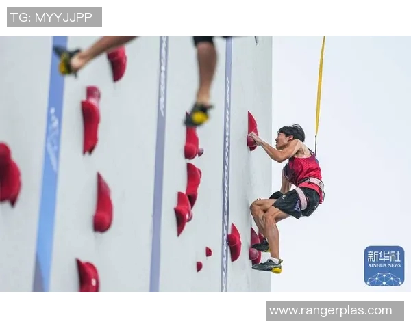 攀岩深度探索：揭秘成都攀岩队的战术与边路渗透技巧