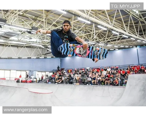 重庆滑板队在全国团队协作排行榜中荣获第七名展现出色实力与团结精神